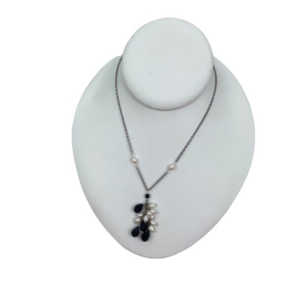 Elegant Black Agate and White Freshwater Pearl Teardrop Pendant Necklace With Ad - Picture 7 of 9